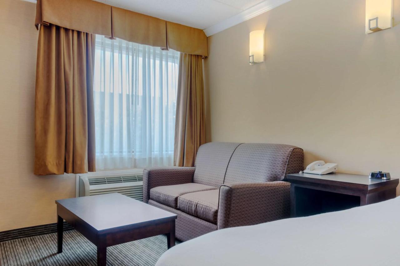 Hotel Western And Conference Centre