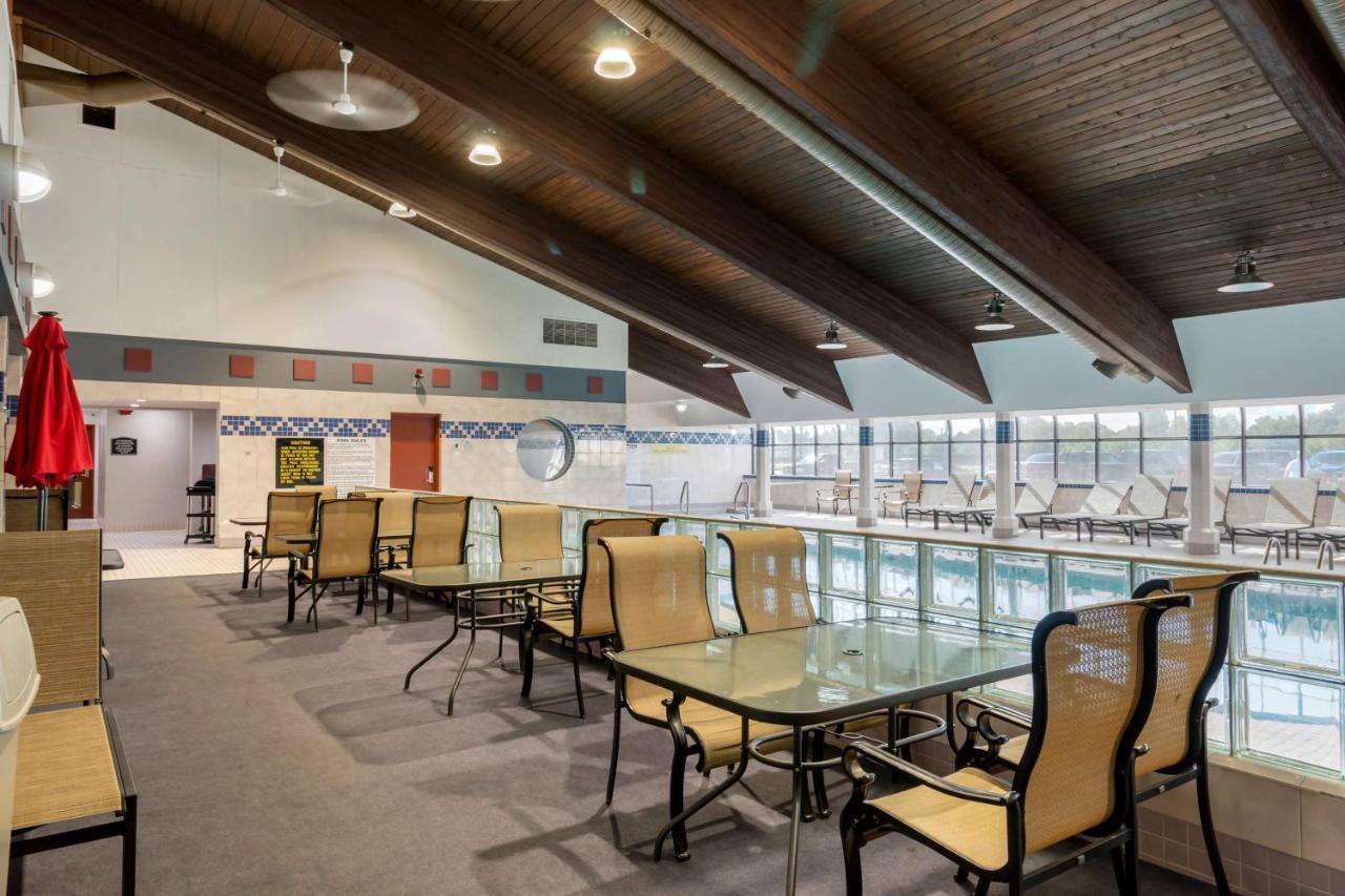 Western And Conference Centre Hotel 3*
